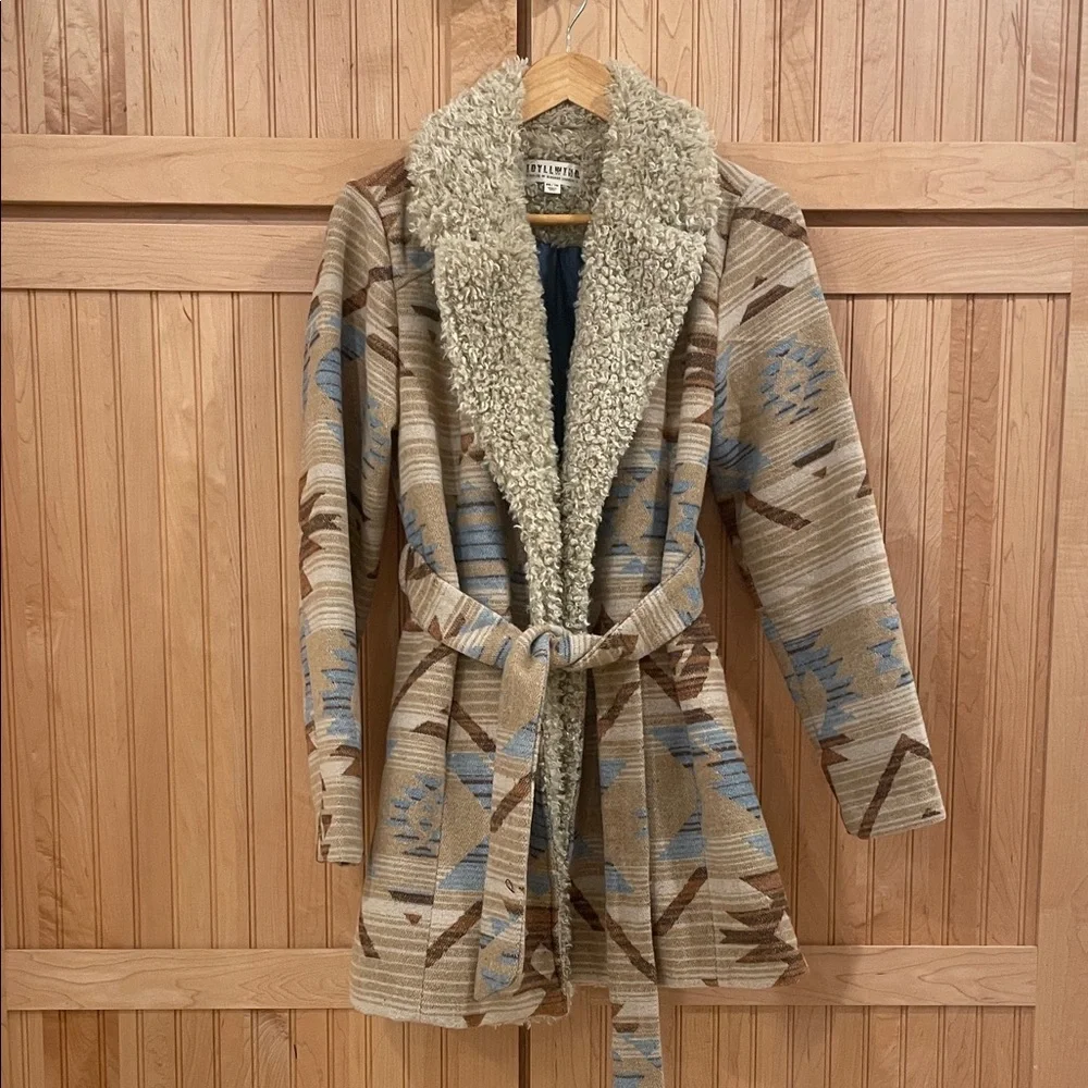 Idyllwind Women's Lynn Southwestern Print Fur Collar Shacket XS - Picture 5 of 8